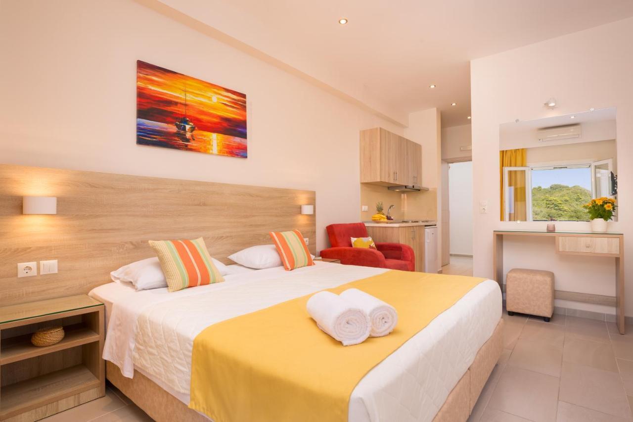 Alexander Aparthotel Agios Gordios  Exterior photo
